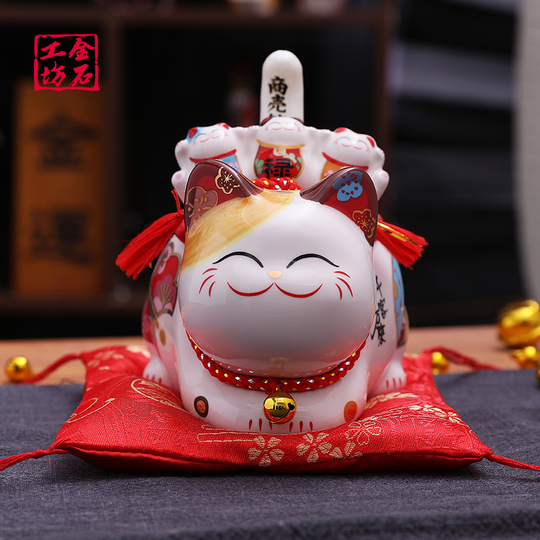 Jinshi Workshop 招き猫オーナメント - ソーラーパワーでしっぽを振る