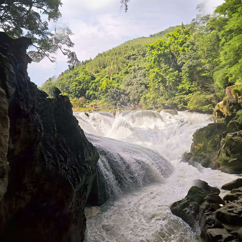 私家小团贵州2天1晚贵阳市区自由游玩吃美食甲秀楼安顺黄果树瀑布