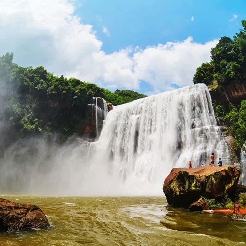 8人团贵州旅游纯玩2天1晚丹霞赤水大瀑布竹海燕子岩桫椤侏罗纪