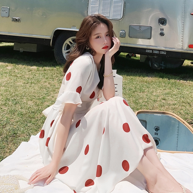 法式小众设计感波点显瘦雪纺连衣裙