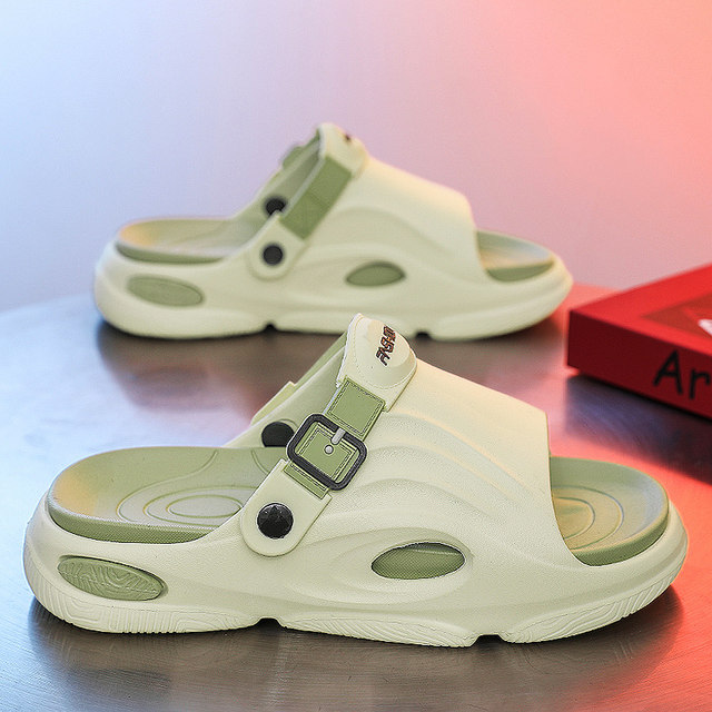 Men's Large Size Breathable Slippers Two-layer Leather Casual Shoes Summer Beach Shoes Men