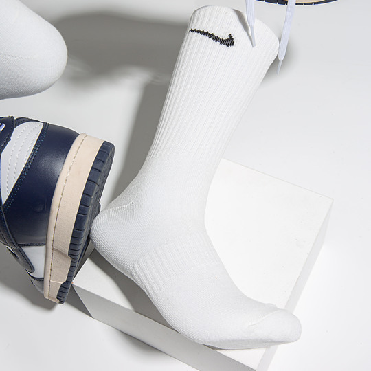 nike socks medium length