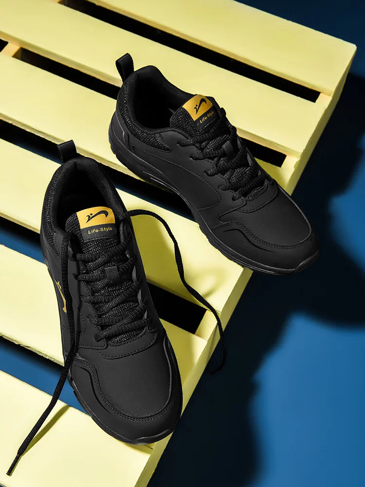 贵人鸟男鞋跑步鞋2025春季新款革面防波水休闲鞋轻便缓震运动鞋女