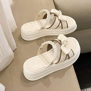 
French style beautiful sandals for women to wear outside 2026 new summer with skirt two-wear thick sole heightening fashion casual sandals