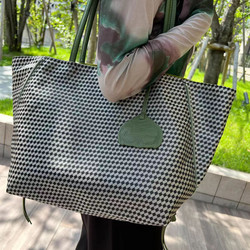 Japanese Light Luxury and Other Small Sundries