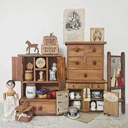 Vintage Miniature Dollhouse Furniture, Mini Figurines, Toy Dollhouse Scenery, Display, Organizing, Storage Cabinet, Desktop