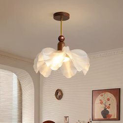 Vintage Flower Chandelier French Retro Song-Style Aesthetic Room Lamp 2026 New Petal High-End Bedroom Study Lamp