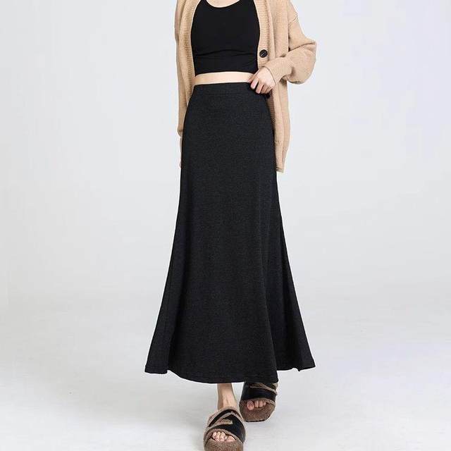 Black fishtail skirt women's skirt spring and autumn versatile temperament A-line hip skirt slim ruffle long skirt
