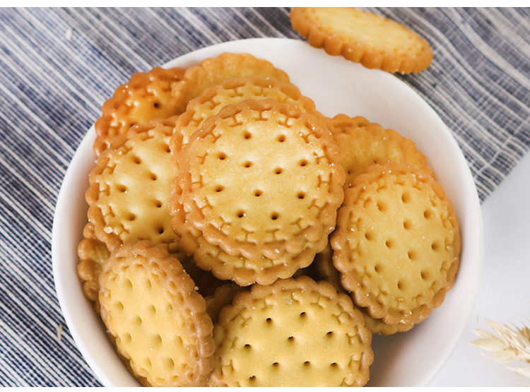 Salty ビスケット Naziba Nankutou 小さな丸いビスケット 500g - 伝統的な塩味スナック