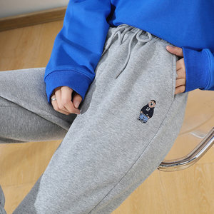 Embroidered teddy bear sports pants for women, loose fitting, spring and autumn drape, high waisted drawstring guard pants for women, 2021 casual Harlan pants
