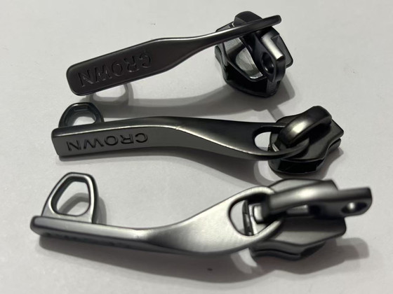 
Suitable for CROWN/Crown luggage zipper puller double-layer zipper puller puller No. 8 zipper puller