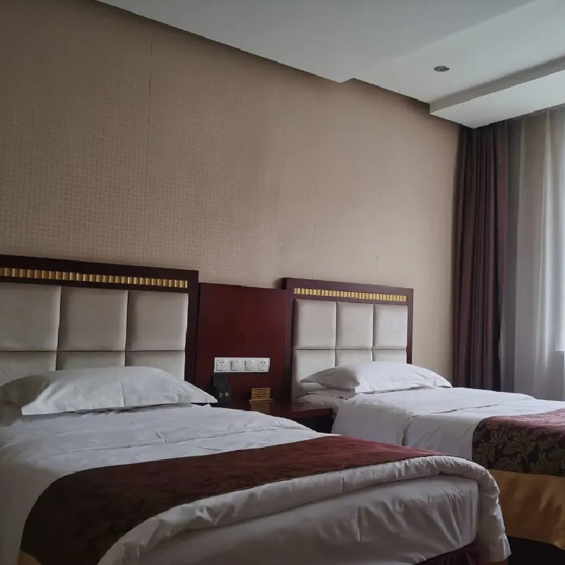 山西平遥古城+王家大院+乔家大院+壶口瀑布2日品质跟团游