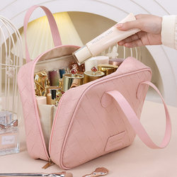 Cosmetic Bag for Women 2024 New High-End Luxury Large-Capacity Storage Bag Super Popular Portable Light Luxury Travel Toiletry Bag