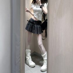 Hot Girl Outfit: College-Style Plaid Pleated Short Skirt, High-Waisted A-Line Skirt, Short Skirt for Women, 2026 New Model