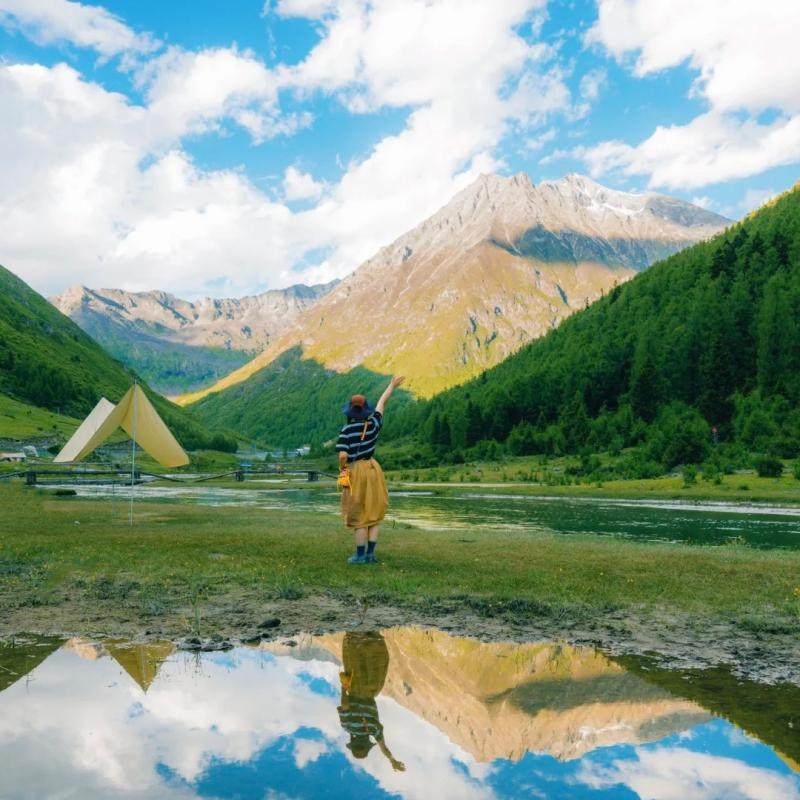 配备制氧机7人小团成都稻城亚丁四姑娘山川西大环线6天跟团游空座