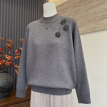 Fashionable new winter velvet thickened tops for moms