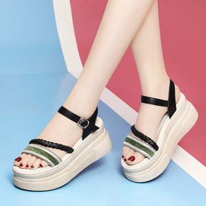 
Thick-soled sandals for women in 2024 new summer fashion high heels outside wear heels high-end feeling one-strip leather fashion