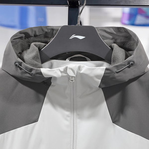 
Li Ning series men's outdoor water-repellent windbreaker 2025 autumn new trendy sports and leisure jacket