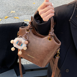 High-End Retro Bag for Women, Popular in Summer 2025, Versatile and Textured Handbag, Shoulder Bag, Crossbody Bucket Bag