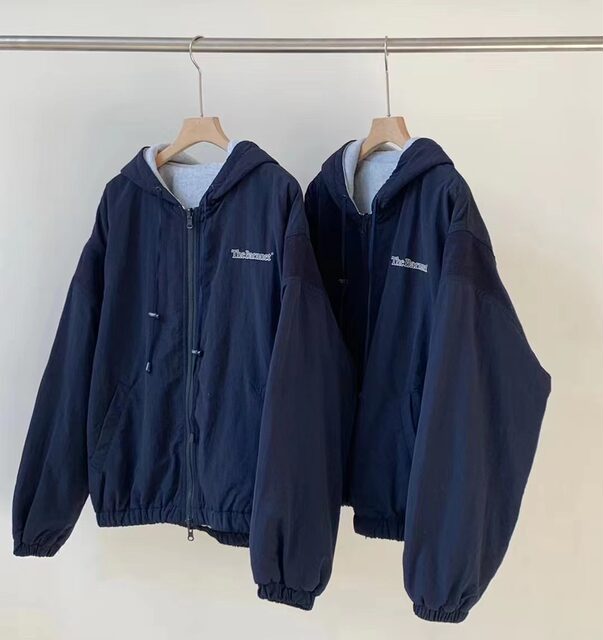 South Korea ’s Dongdaemun THEBARN*ET outdoor casual silver fox velvet worn on both sides of a hooded jacket
