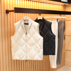 
2025 autumn layered 90 white duck down vest winter style splicing knitted collar with down vest vest for men 1476