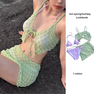 The new bikini hot girl pure desires of breeze lace four -piece set showed thin and covered with sexy holiday beach swimsuit female hot springs

