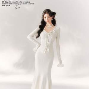 
BB BLUE original design diamond knitted fishtail skirt, elegant autumn and winter atmosphere with a beautiful skirt