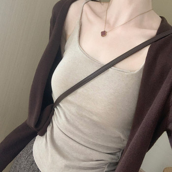 
Slim and slim and sweet versatile vest