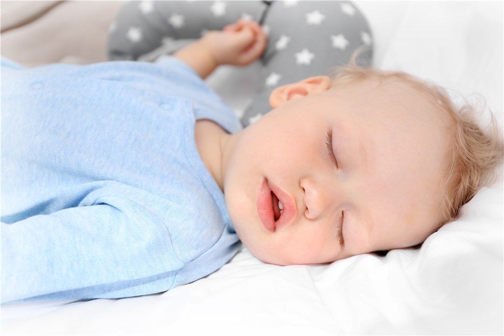 从宝宝睡眠状况看健康,你能观察出来吗?