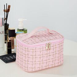 New Style Small Fragrance-Style Cosmetic Bag, Large Capacity Plaid Handbag, Korean Version Portable Toiletry Storage Bag, Makeup Box, Travel Bag
