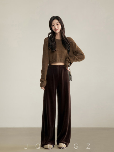 Rise small coffee color wide -leg velvet pants female spring and autumn, thin pear -shaped figure pants high -waist straight pants