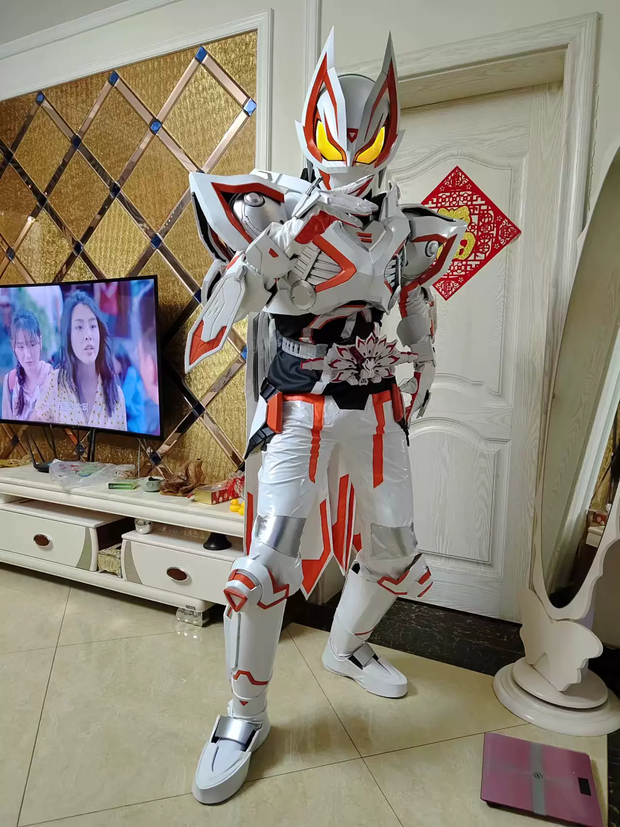 仮面ライダー極狐MK9 コスプレ衣装 フルセット 塗装完成品 仮面ライダー極狐MK9 コスプレ用一体式スーツ＆マスク 塗装完成品