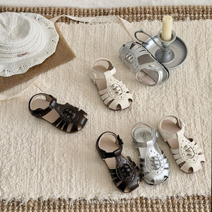 
Girls soft-soled fashion hollow breathable toe-cap sandals new summer little girl simple princess beach shoes for students