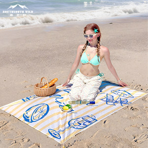 
Outdoor beach picnic mat thickened moisture-proof folding outdoor beach mat outdoor camping waterproof carpet