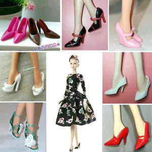 New toy 6 -point doll clothing accessories shoes FR supermodel ST Xinyi can wear fine high heels, light -mouth pointed shoes