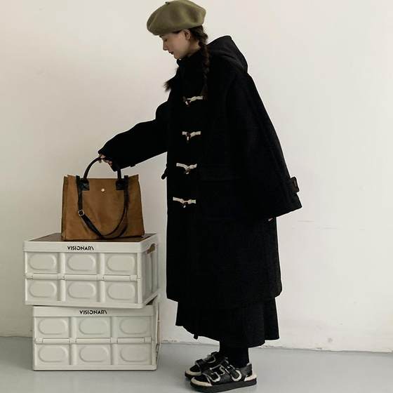 
Winter Japanese long horn button coat for women's college style age-reducing small hooded loose thickened woolen jacket