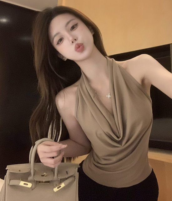 Pure desire atmosphere, swaying neck halter vest, female summer temperament, high-end backless slim sleeveless top, wear outside