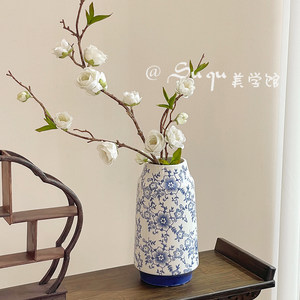 
New Chinese style Chinese style blue and white porcelain retro vase ceramic flowers living room decorations ornaments dried flowers flower arrangements