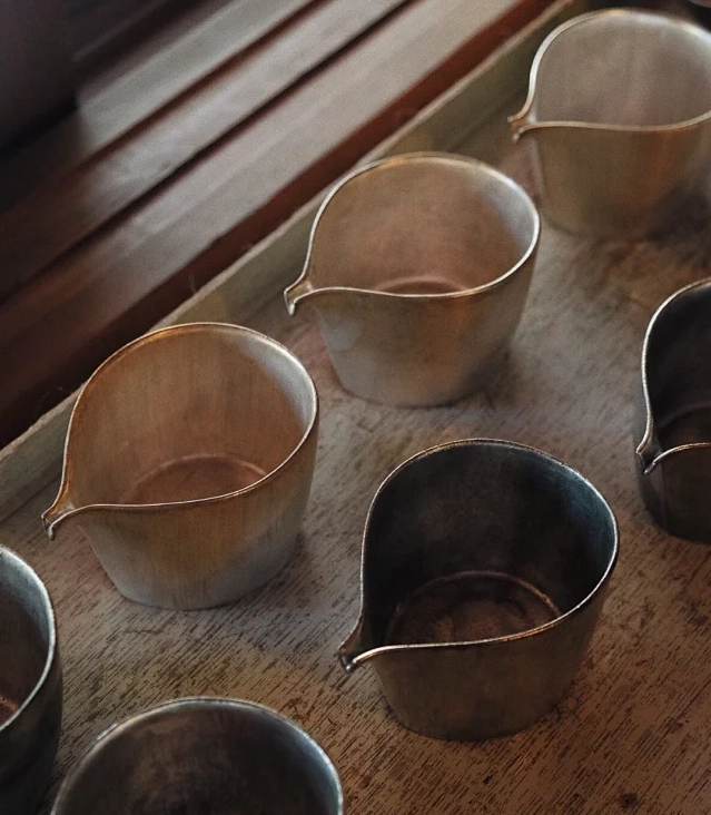 世界名家 手作陶磁 盖碗套装 蓋碗 茶器 小林千惠日本名家茶器虫蚀白瓷手工盖碗茶杯精美木盒限定套装