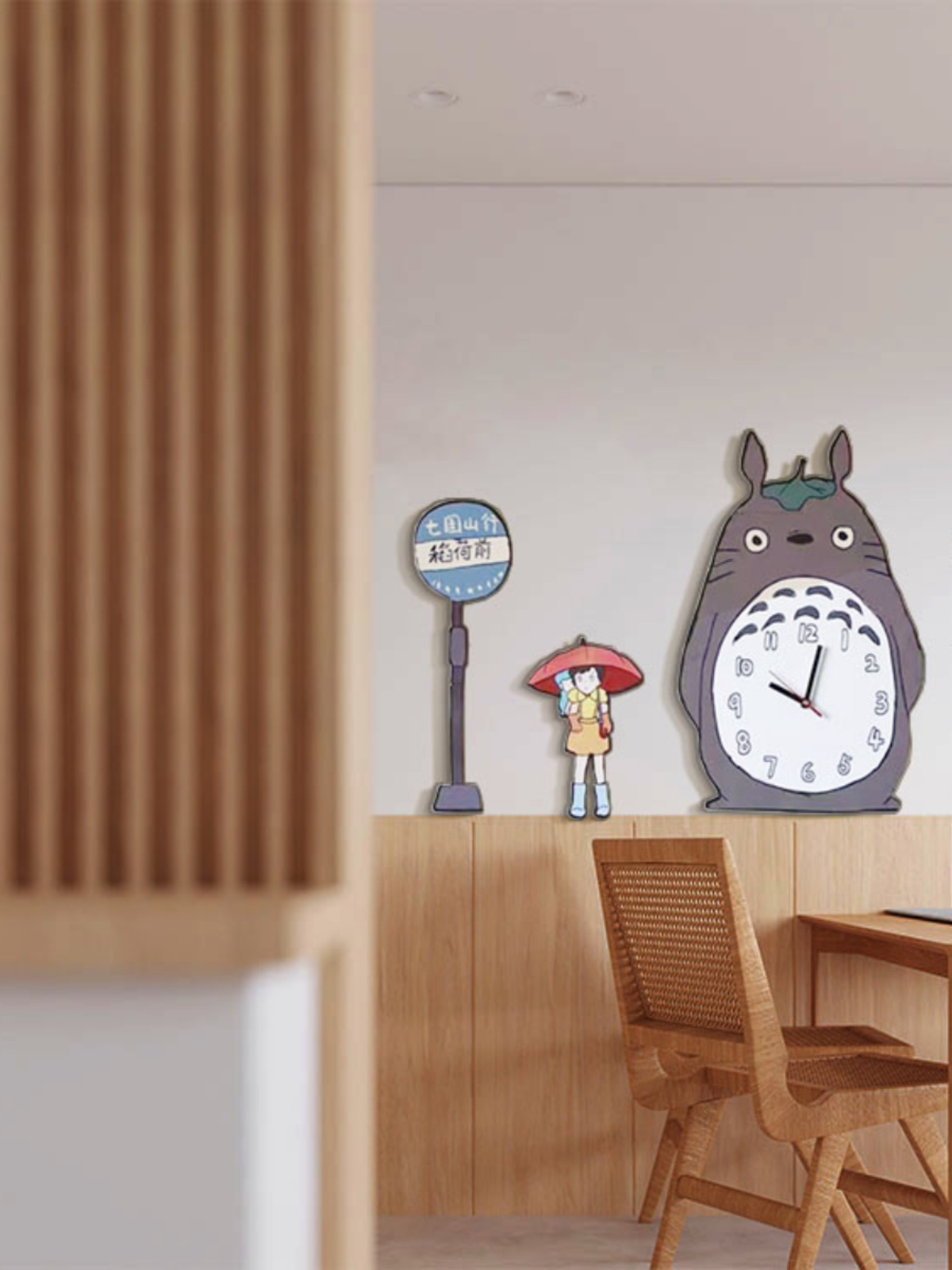 〇Ed左横1018 となりのトトロ 掛け時計 木製 インテリア 〇Ed左横1018