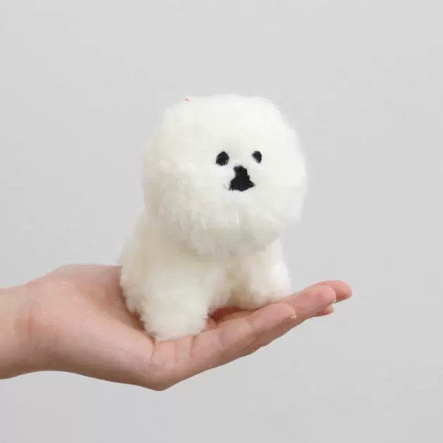 日本claska Mambo Bag Charm 坐着的比熊犬毛绒摆件包
