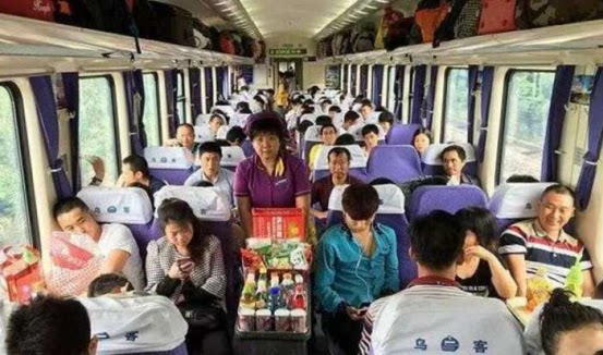 论 神器 我只服它们 坐火车汽车必备 出一趟远门要准备的东西可不少 就连搭火车 动车甚至是坐长途汽车都得有自己的 法宝 为了路上不无聊 更舒服 也是操碎了心 生活健康 孕育妈咪网