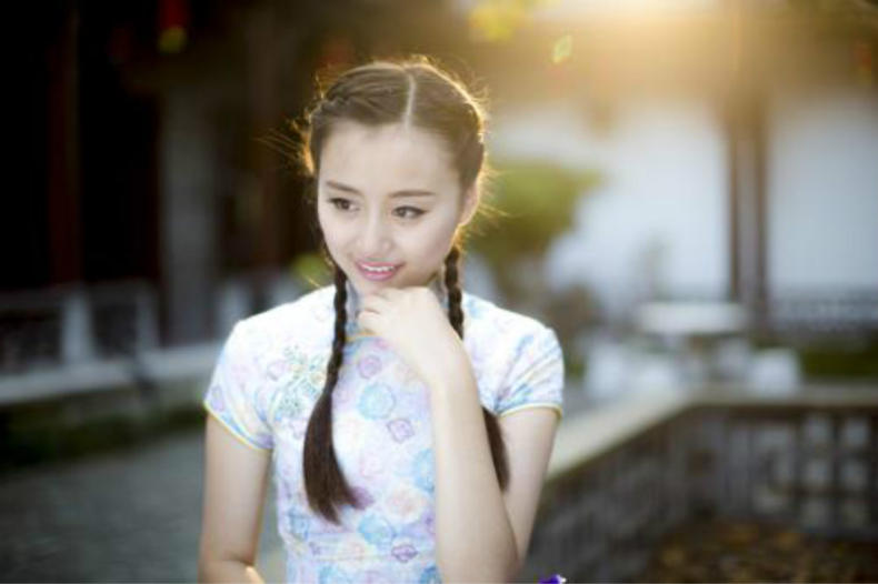穿旗袍老气?4款穿搭让你清新又美丽! 穿旗袍老气?4款穿搭让你清新又美丽!