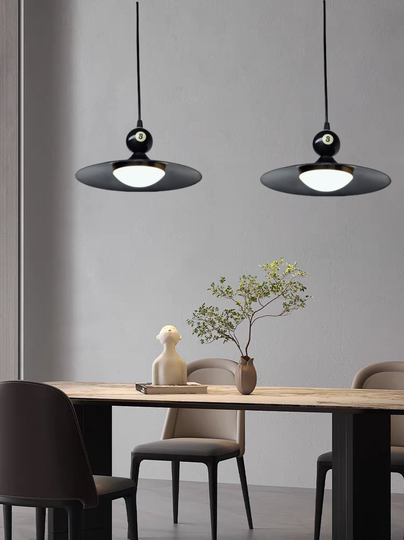 バウンシングビリヤードライト - 4ヘッドLEDシャンデリア