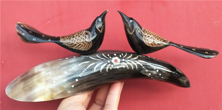 牛角彫刻 観音菩薩 置物 角彫刻掛物 手把件 仏像 牛角彫刻件 △