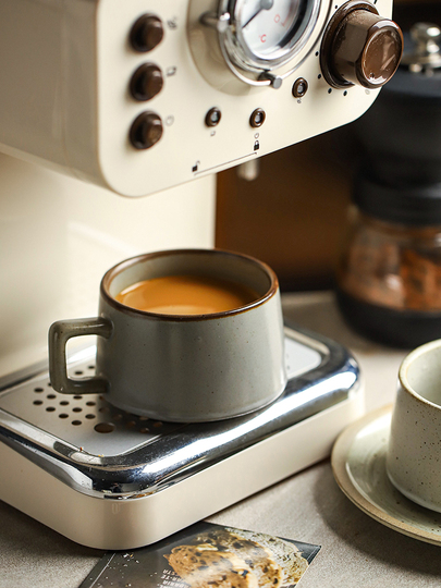 Acquista Tazza da tè in ceramica con coperchio e filtro Tazza da tè in porcellana per separazione Tazza da caffè con manico in legno grande Bicchieri in Italia a partire da 17