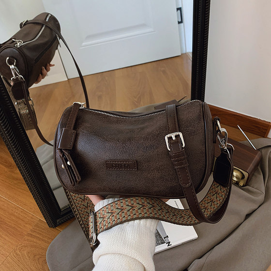 
Super hot small bag for women 2025 new fashionable retro niche pillow bag high-end versatile one-shoulder crossbody bag