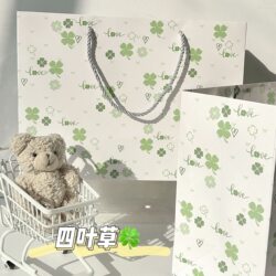 Ins-Style Four-Leaf Clover Gift Bag Storage Bag, Thickened Cardboard Tote Bag, Large Capacity Gift-Giving Handbag