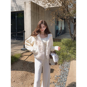 
Ready stock [Winter] 90% white goose down/double-sided brushed Tee/100% wool pants