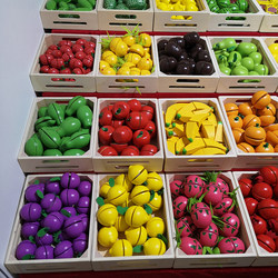 Free to Mix and Match Children's Pretend Play Kitchen Wooden Toys for Boys and Girls, Including Cutting Fruits and Vegetables